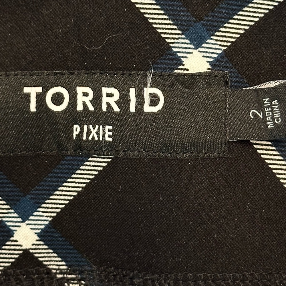 Torrid Pixie Luxe Ponte Knit Pixie Pull On Pant S… - image 3